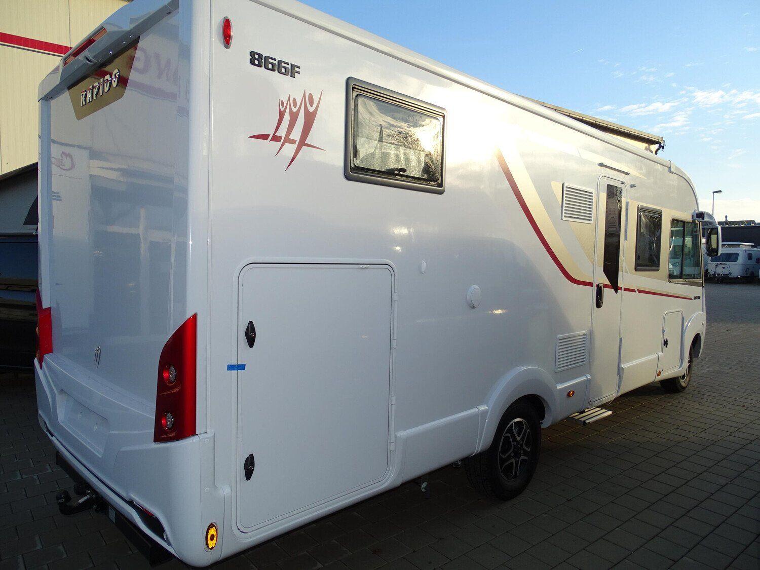 Wohnmobil Rapido 866F Serie 8F mit 4 Sitzen und 4 Schlafplätzen