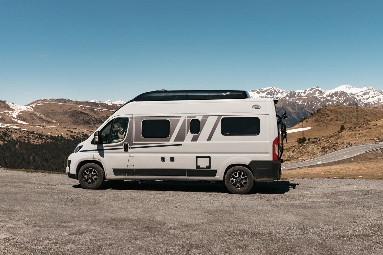 Wohnmobil Fiat Ducato Carado 600 pro CV mit 4 Sitzen und 2 Schlafplätzen