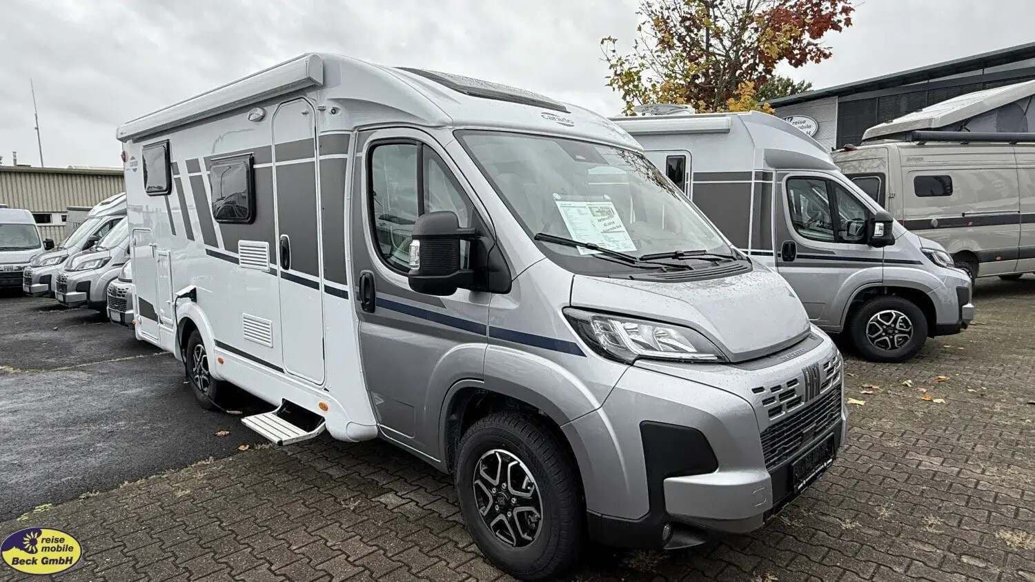 Wohnmobil Fiat Ducato Carado 337 V mit 4 Sitzen und 2 Schlafplätzen