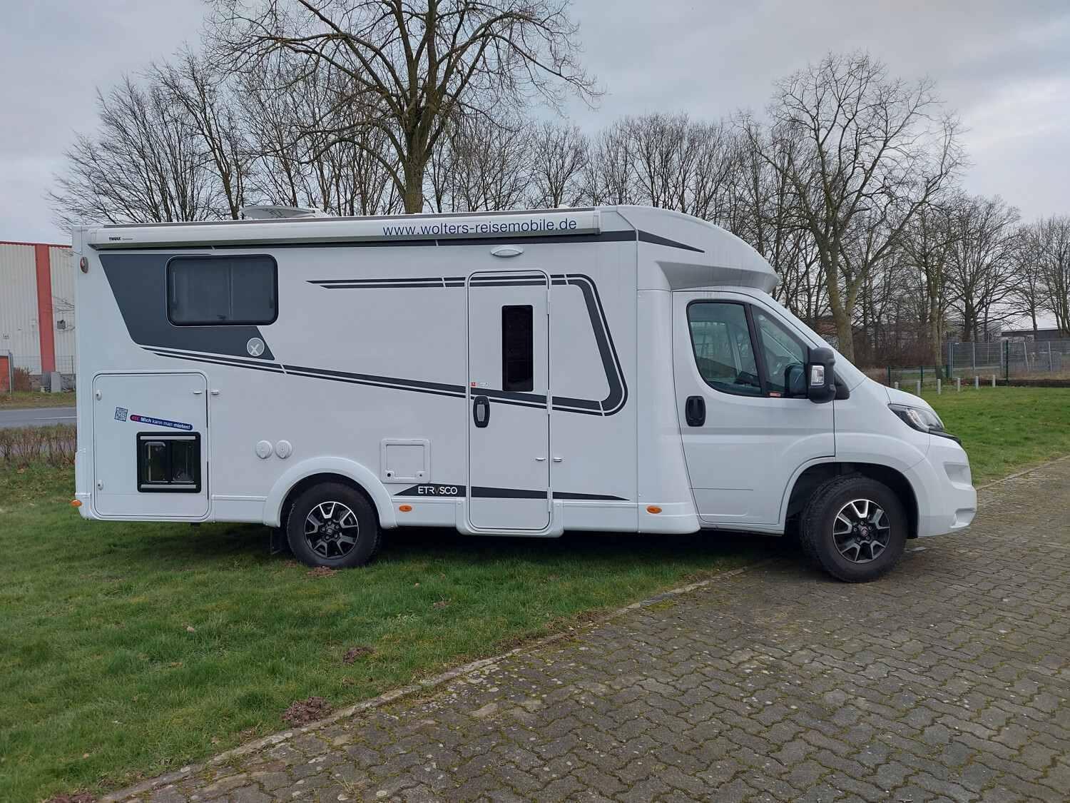 Wohnmobil Fiat Ducato Etrusco 6900 SB Mobil für Hundebesitzer T mit 4 Sitzen und 2 Schlafplätzen
