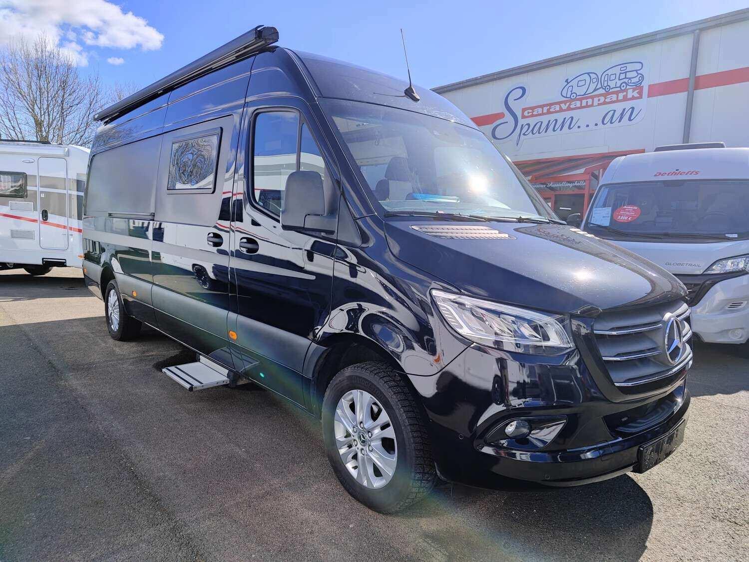 Wohnmobil Mercedes Sprinter Bravia 699 Swan mit 4 Sitzen und 2 Schlafplätzen