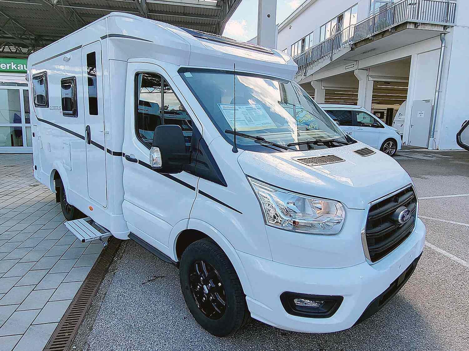 Wohnmobil Dethleffs 15 Globebus mit 4 Sitzen und 2 Schlafplätzen