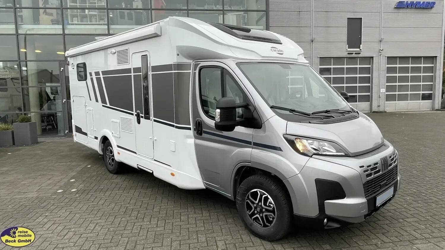 Wohnmobil Fiat Ducato Carado 447 T mit 4 Sitzen und 3 Schlafplätzen