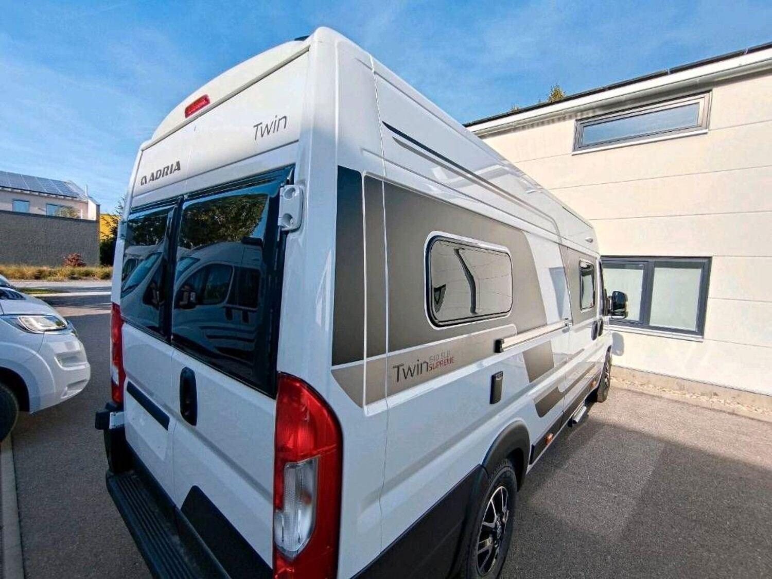 Wohnmobil Citroen Jumper Adria 640 SLB Twin Supreme mit 4 Sitzen und 2 Schlafplätzen