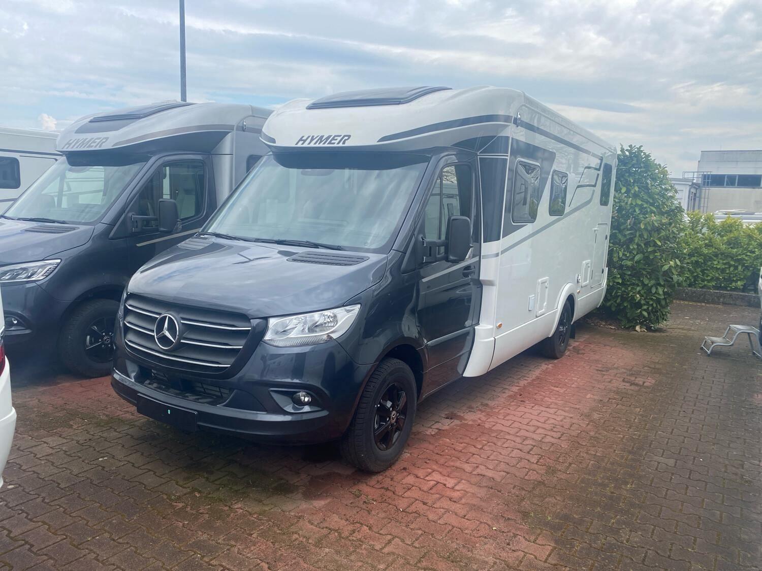 Wohnmobil Mercedes Sprinter Hymer 680 Tramp S mit 3 Sitzen und 3 Schlafplätzen