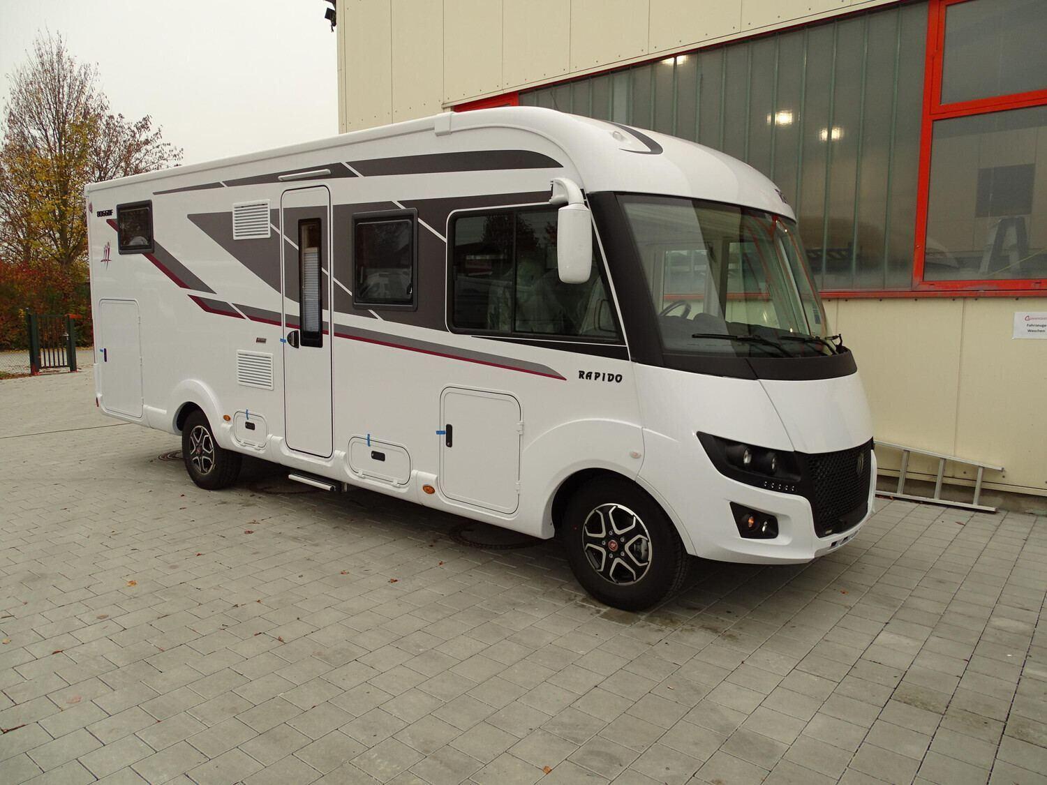 Wohnmobil Rapido 8066 DF Serie 80dF mit 4 Sitzen und 4 Schlafplätzen