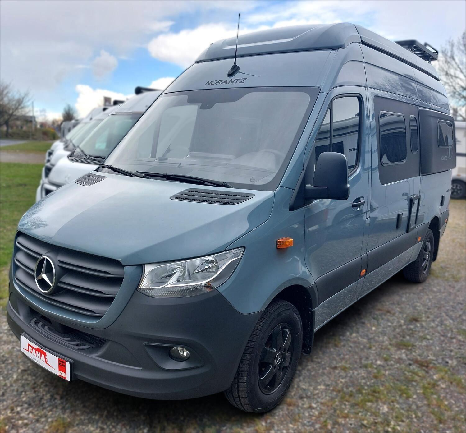 Wohnmobil Mercedes Sprinter Mercedes Benz Norantz Ipar Black 2+2 Sonstige mit 4 Sitzen und 4 Schlafplätzen