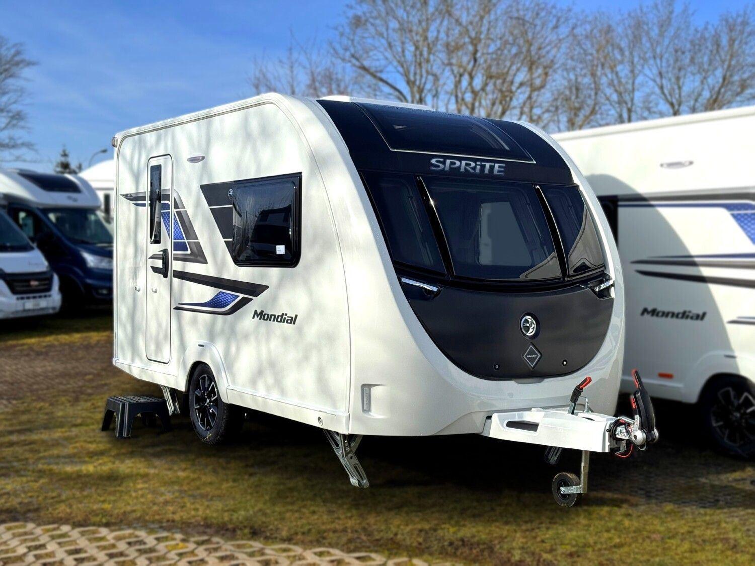Wohnwagen Sprite 370 SE Mondial mit 4 Sitzen und 2 Schlafplätzen