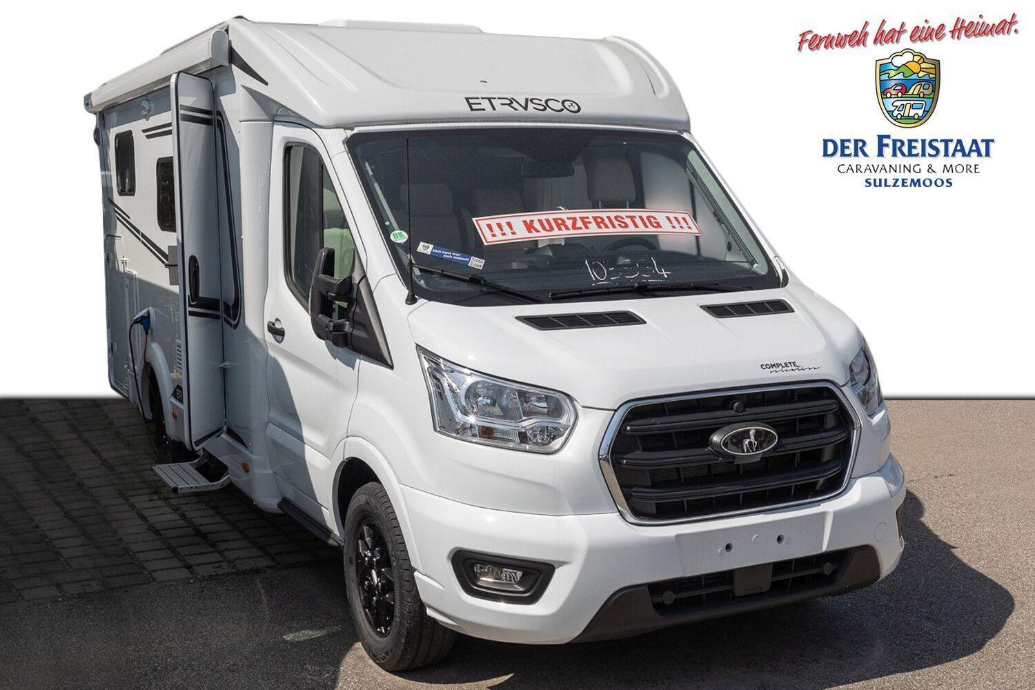 Wohnmobil Etrusco 6.6 SF V mit 4 Sitzen und 2 Schlafplätzen
