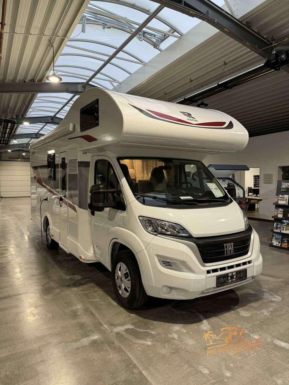 Wohnmobil Fiat Ducato Rimor 5 Seal mit 6 Sitzen und 6 Schlafplätzen