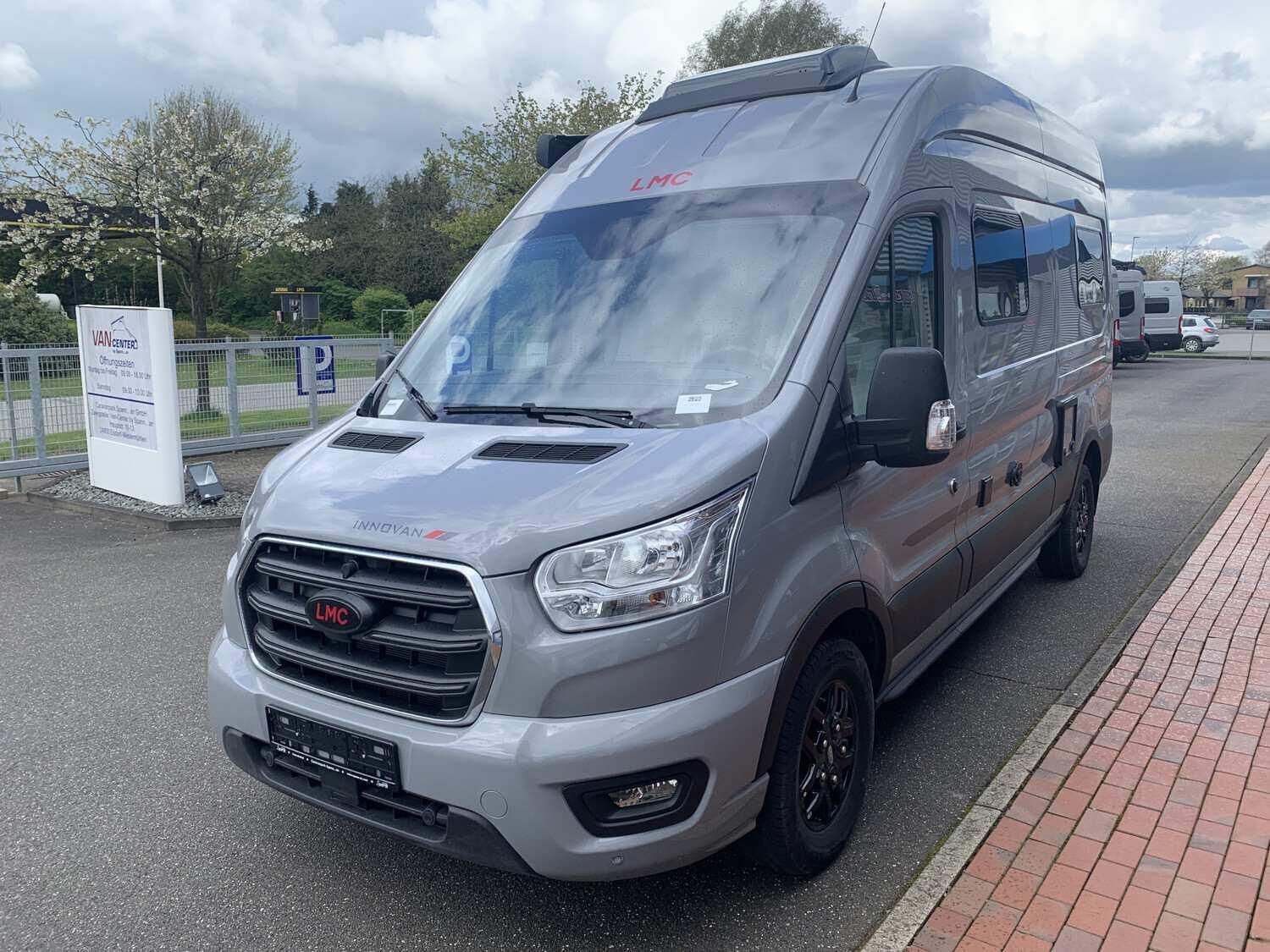 Wohnmobil Ford Transit LMC 592 Innovan mit 4 Sitzen und 2 Schlafplätzen