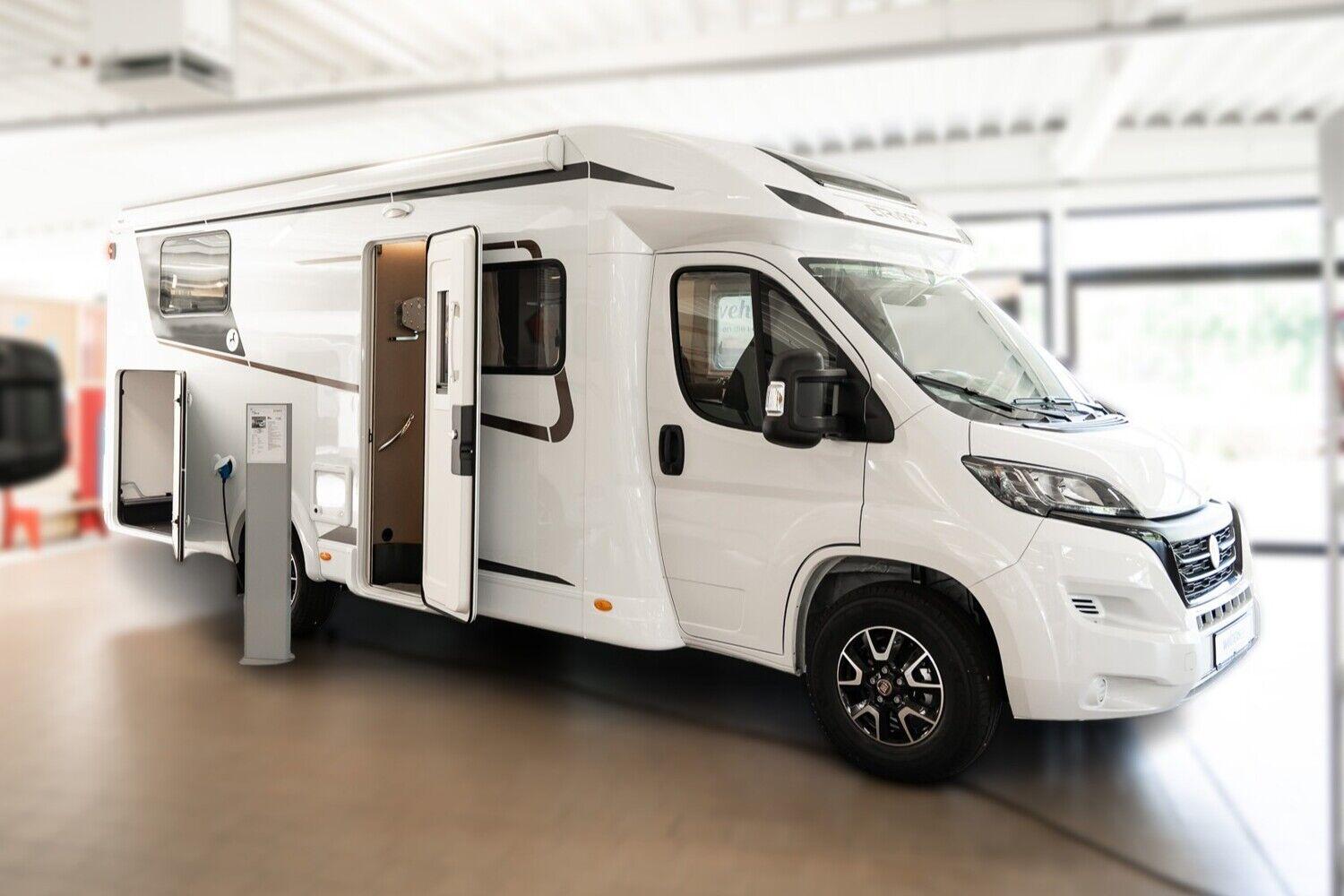 Wohnmobil Fiat Ducato Etrusco 7300 SB T mit 4 Sitzen und 2 Schlafplätzen