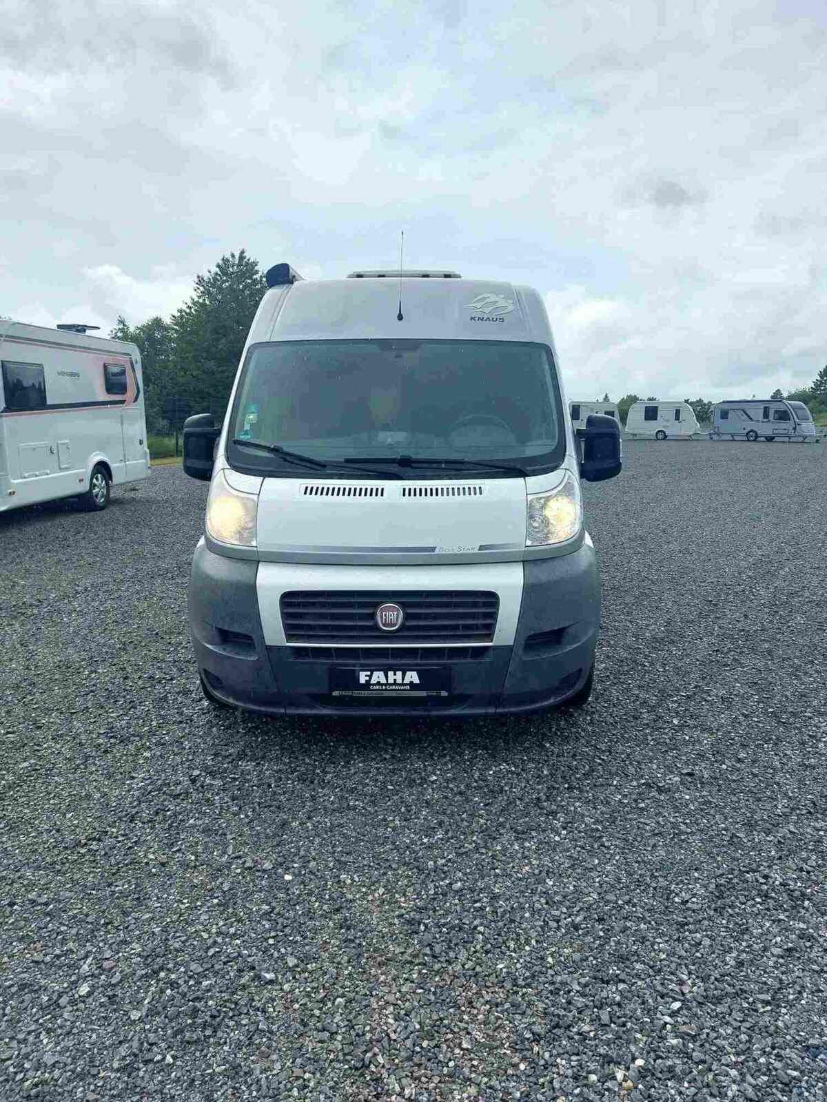 Wohnmobil Fiat Ducato Knaus 600 Street BoxStar mit 4 Sitzen und 2 Schlafplätzen