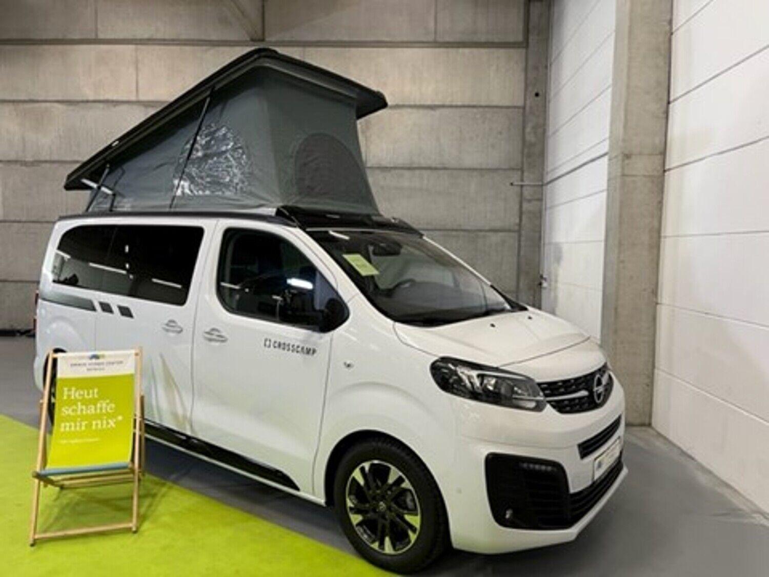 Wohnmobil Opel Zafira Life Crosscamp Lite Opel mit 5 Sitzen und 4 Schlafplätzen
