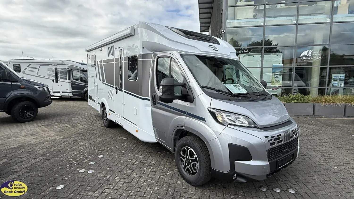 Wohnmobil Fiat Ducato Carado 457 T mit 2 Sitzen und 4 Schlafplätzen