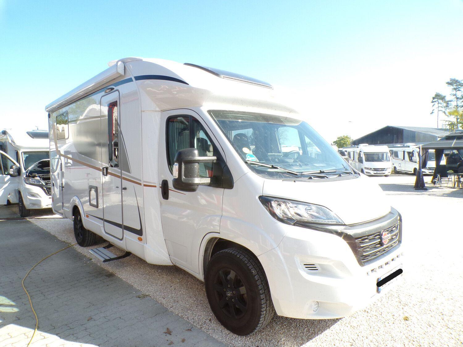 Wohnmobil Fiat Ducato Bürstner 690 G Lyseo TD mit 4 Sitzen und 4 Schlafplätzen