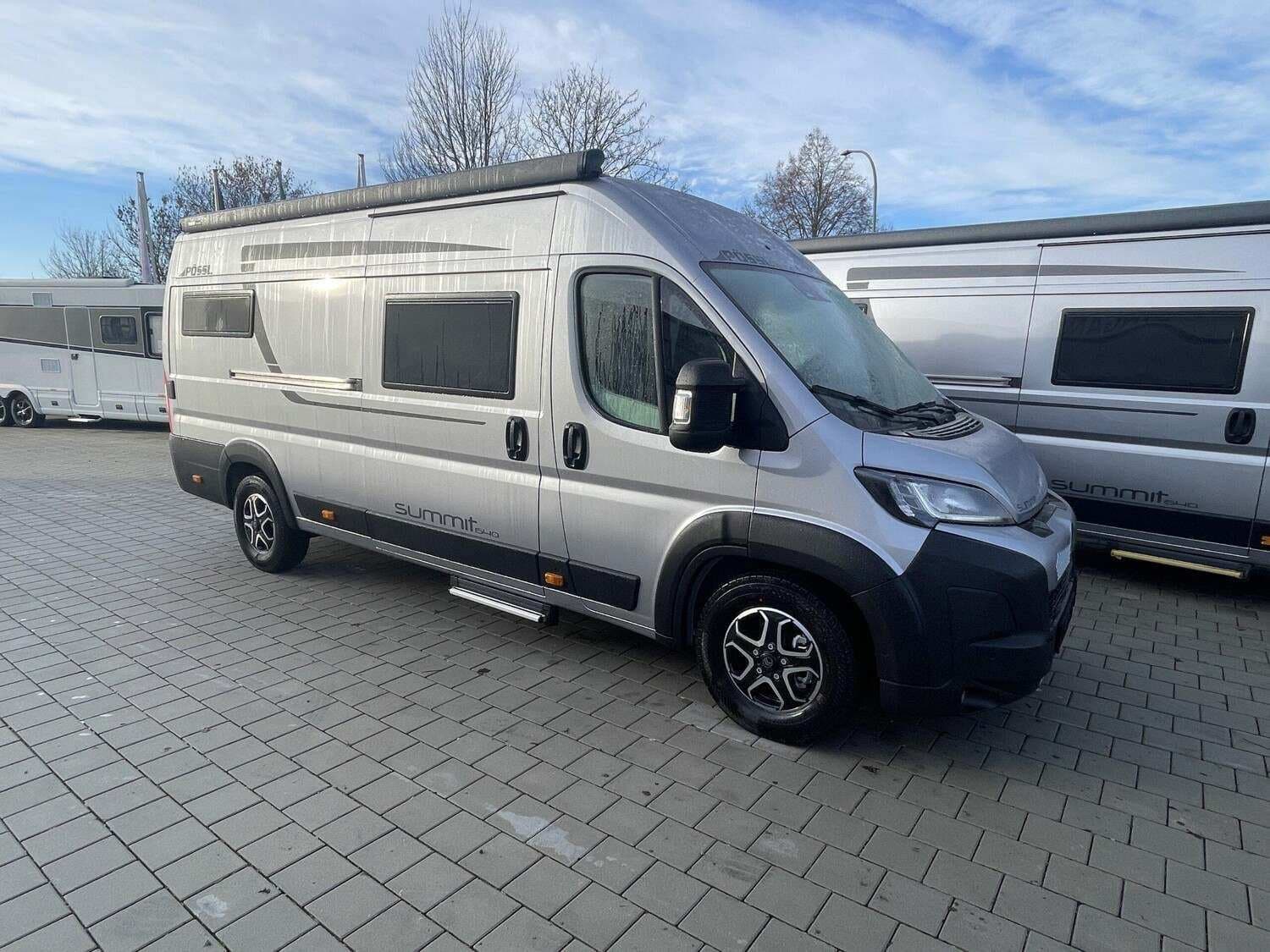 Wohnmobil Pössl Summit 640 Summit 640 mit 4 Sitzen und 3 Schlafplätzen