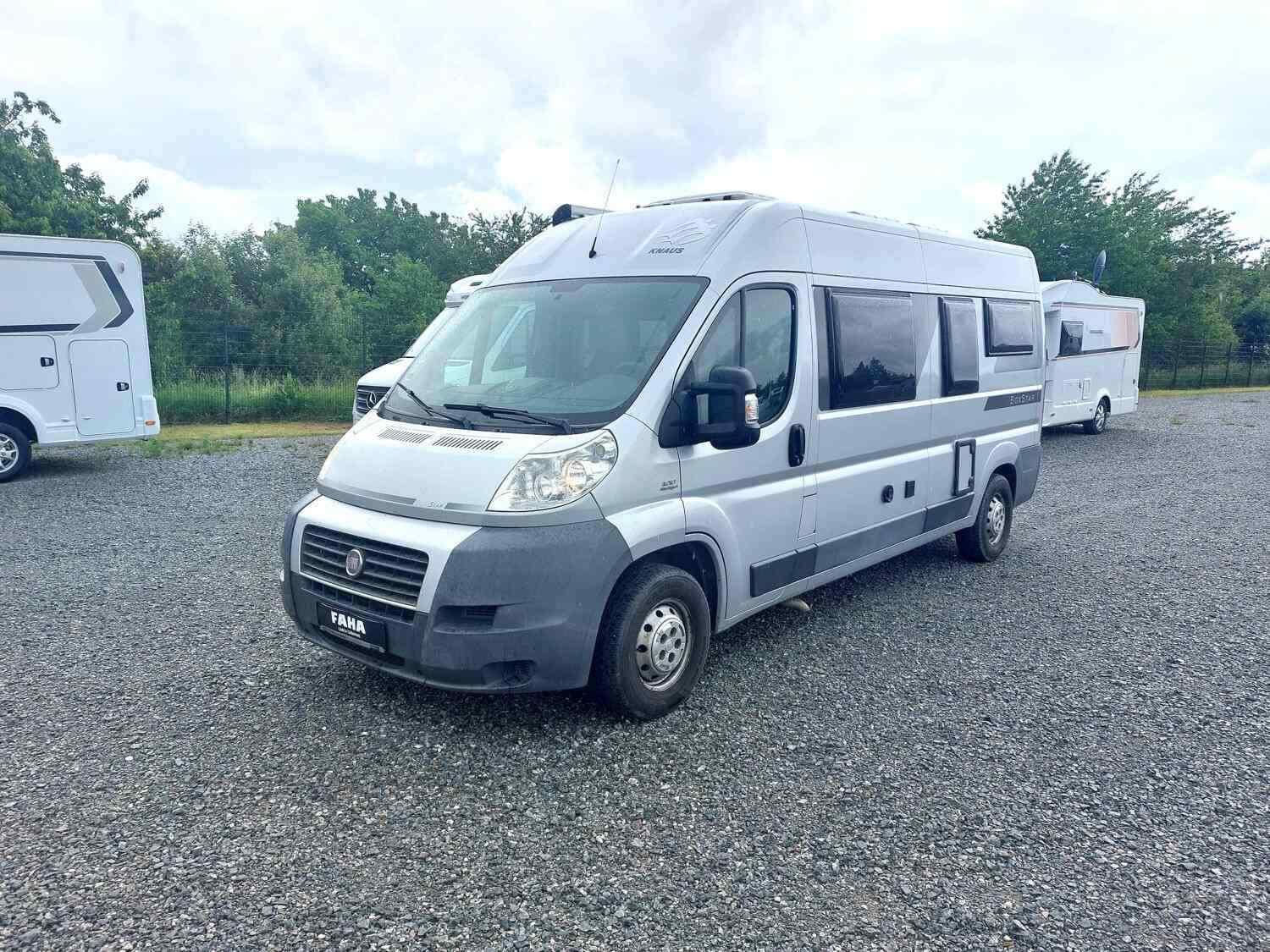 Wohnmobil Fiat Ducato Knaus 600 Street BoxStar mit 4 Sitzen und 2 Schlafplätzen