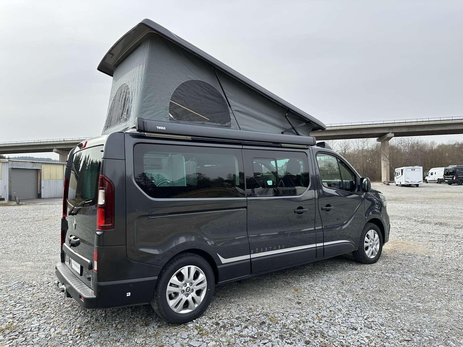 Wohnmobil Renault Trafic Bürstner C 530 Playa Limited mit 4 Sitzen und 4 Schlafplätzen