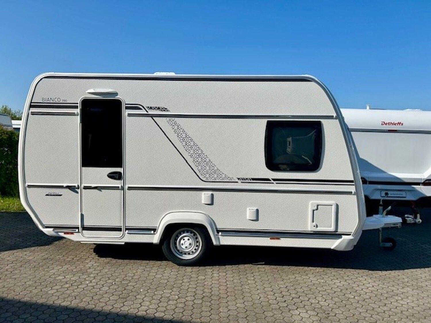 Wohnwagen Fendt 390 FHS Bianco Activ mit 2 Schlafplätzen