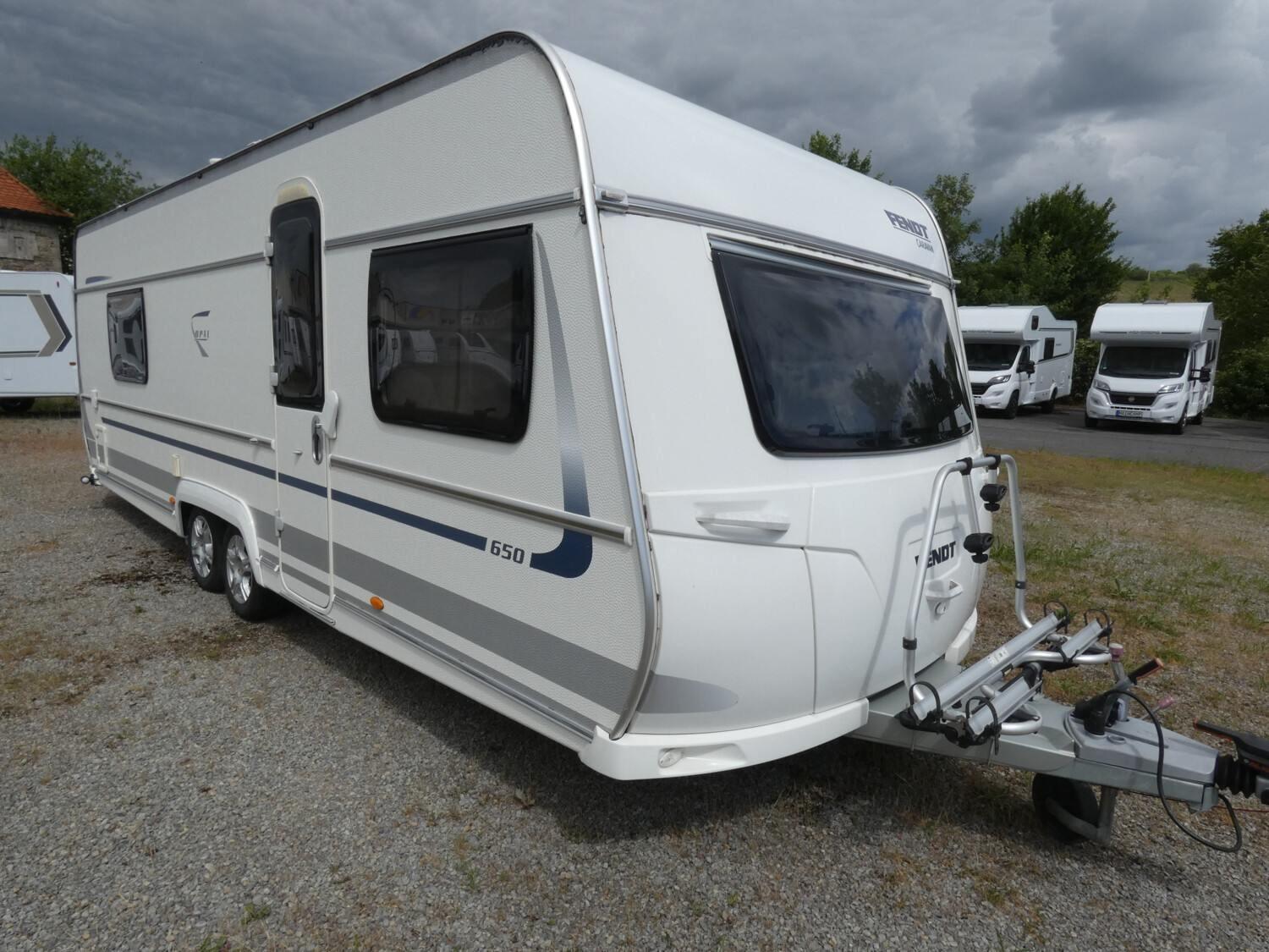 Wohnwagen Fendt 650 SFD Opal mit 4 Sitzen und 4 Schlafplätzen