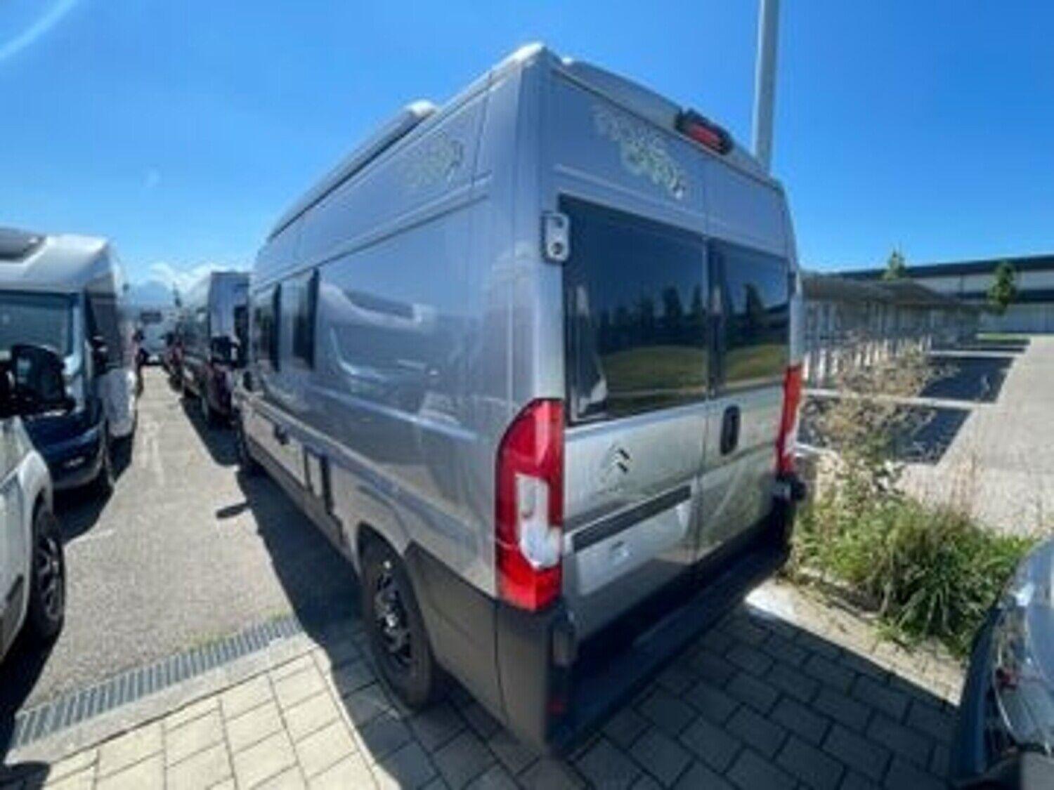 Wohnmobil Roadcar Roadcar 600 R 600 mit 4 Sitzen und 2 Schlafplätzen