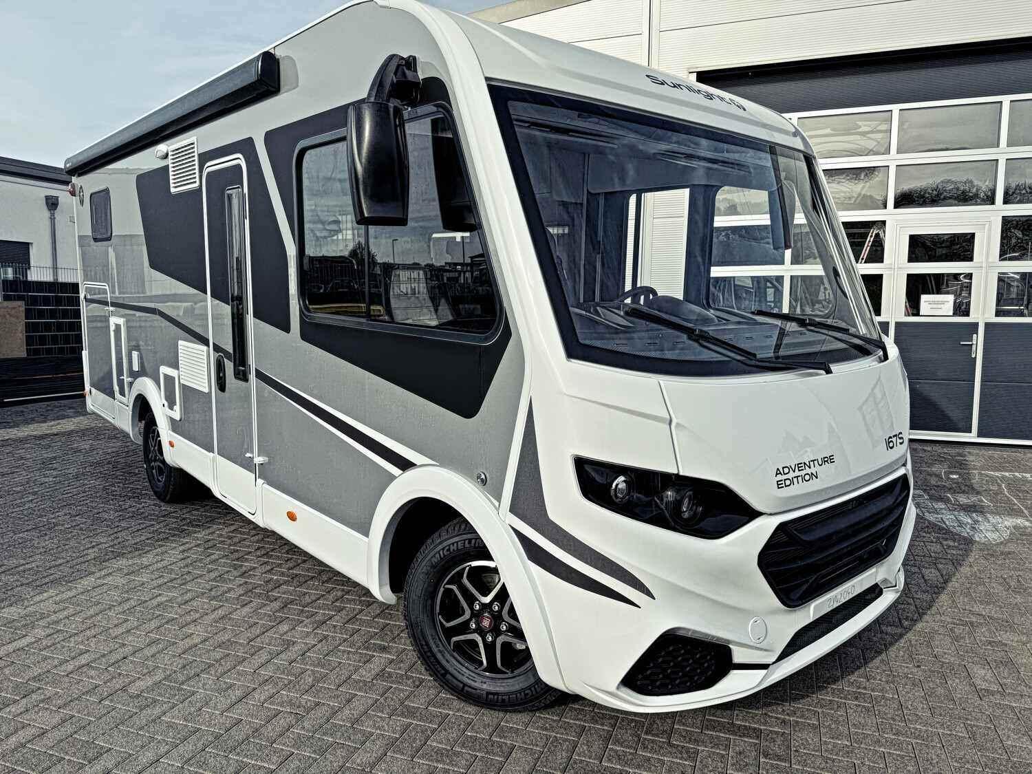 Wohnmobil Fiat Ducato Sunlight 67S Adventure I mit 4 Sitzen und 4 Schlafplätzen