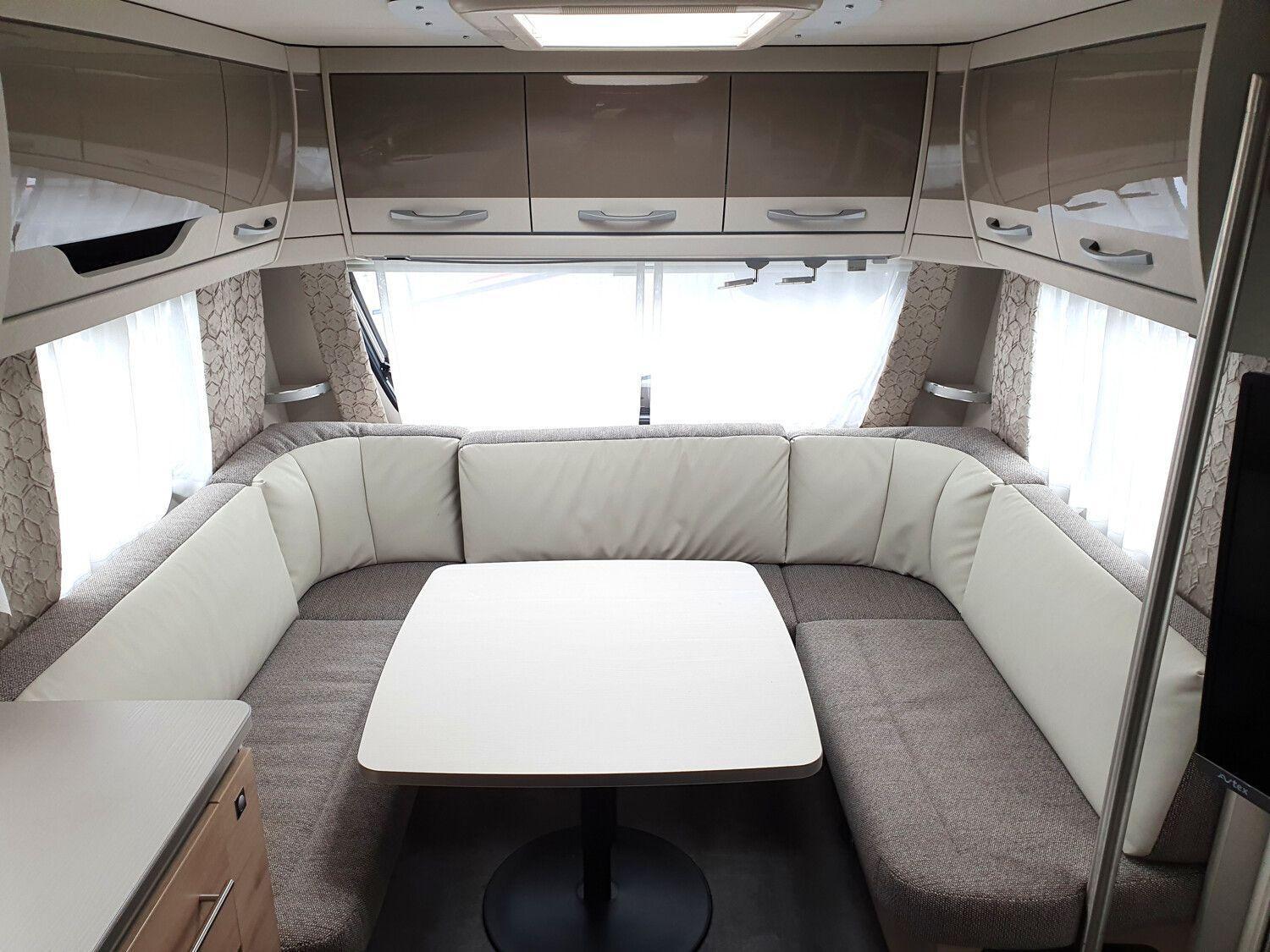 Wohnwagen Dethleffs Snow 650 RQT / RET Nomad mit 4 Schlafplätzen