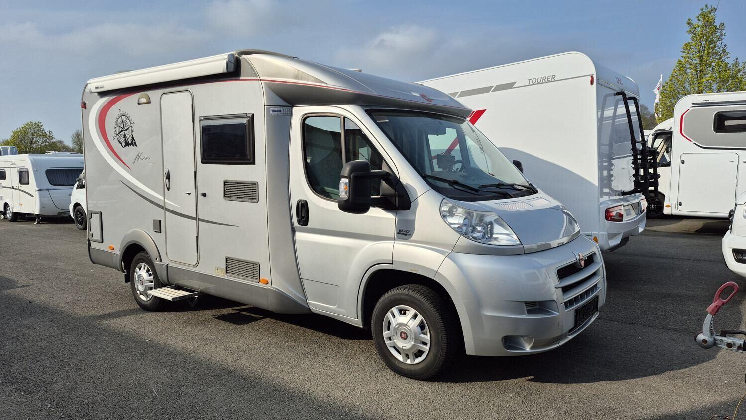 Wohnmobil Fiat Ducato Bürstner T 569 Nexxo mit 4 Sitzen und 2 Schlafplätzen