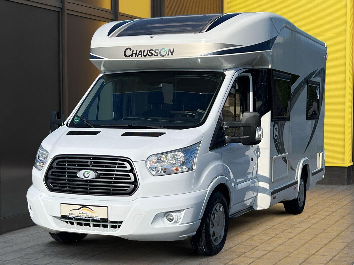 Wohnmobil Ford Transit Chausson 515 Flash mit 4 Sitzen und 3 Schlafplätzen