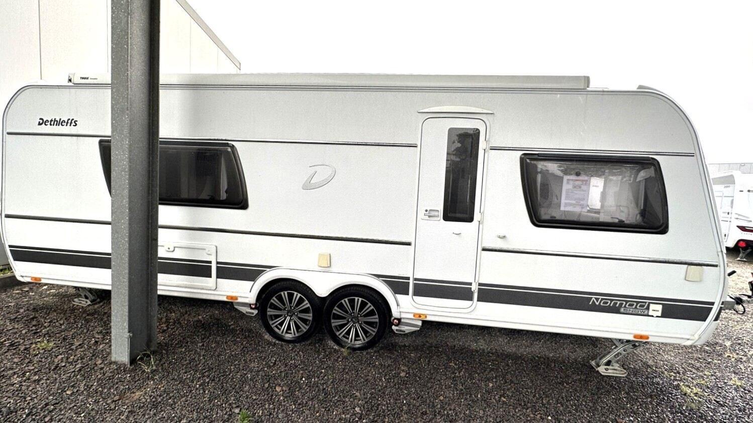 Wohnwagen Dethleffs Snow 650 RQT / RET Nomad mit 4 Schlafplätzen