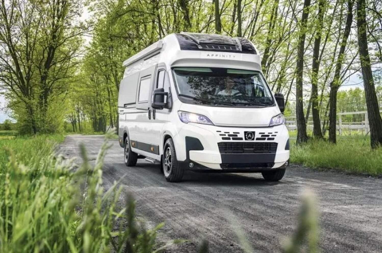 Wohnmobil Fiat Ducato Affinity 180 PS Automatik One mit 4 Sitzen und 2 Schlafplätzen