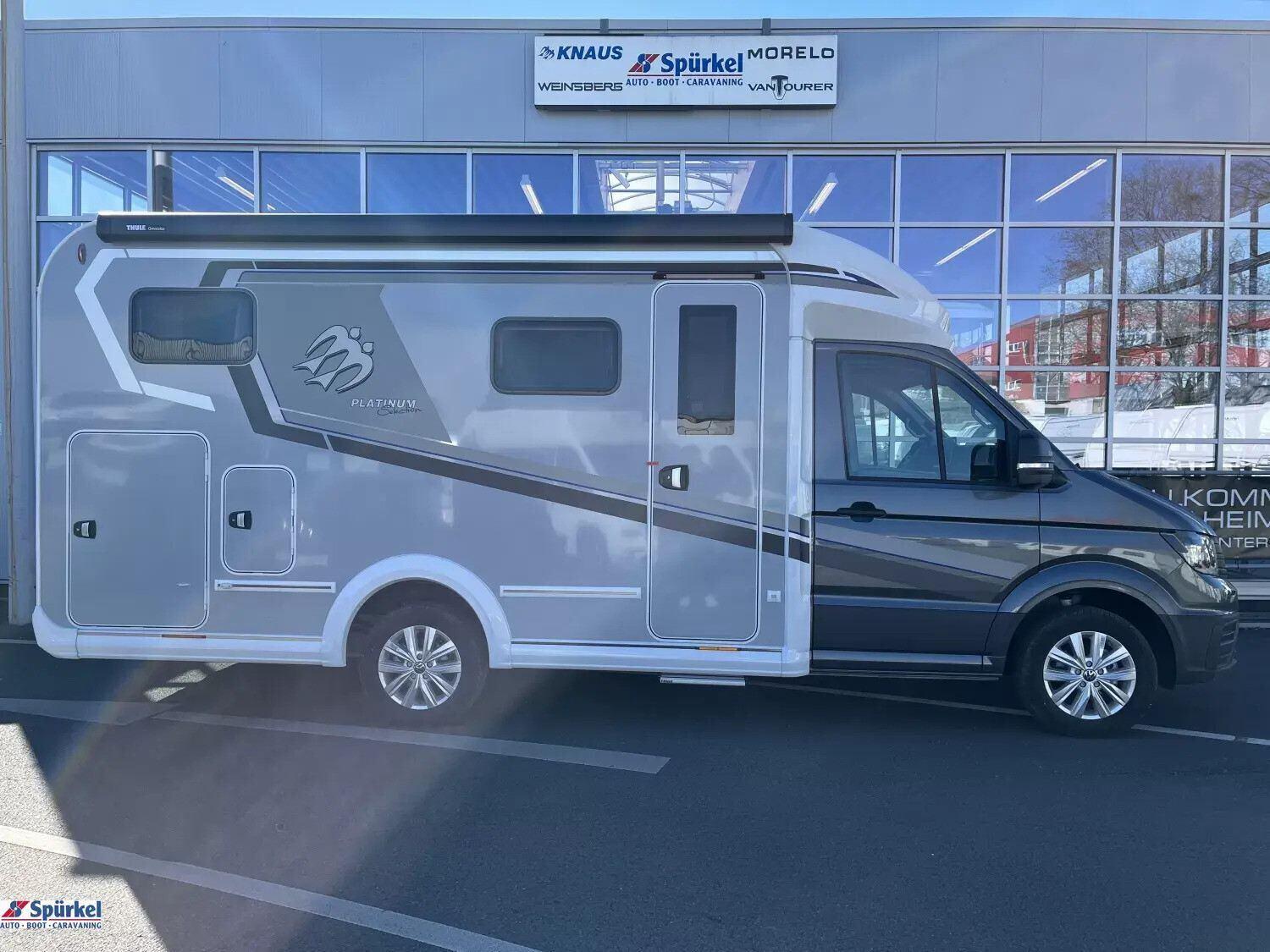 Wohnmobil VW Crafter Knaus 650 MEG Platinum Selection Van TI PLUS mit 4 Sitzen und 2 Schlafplätzen