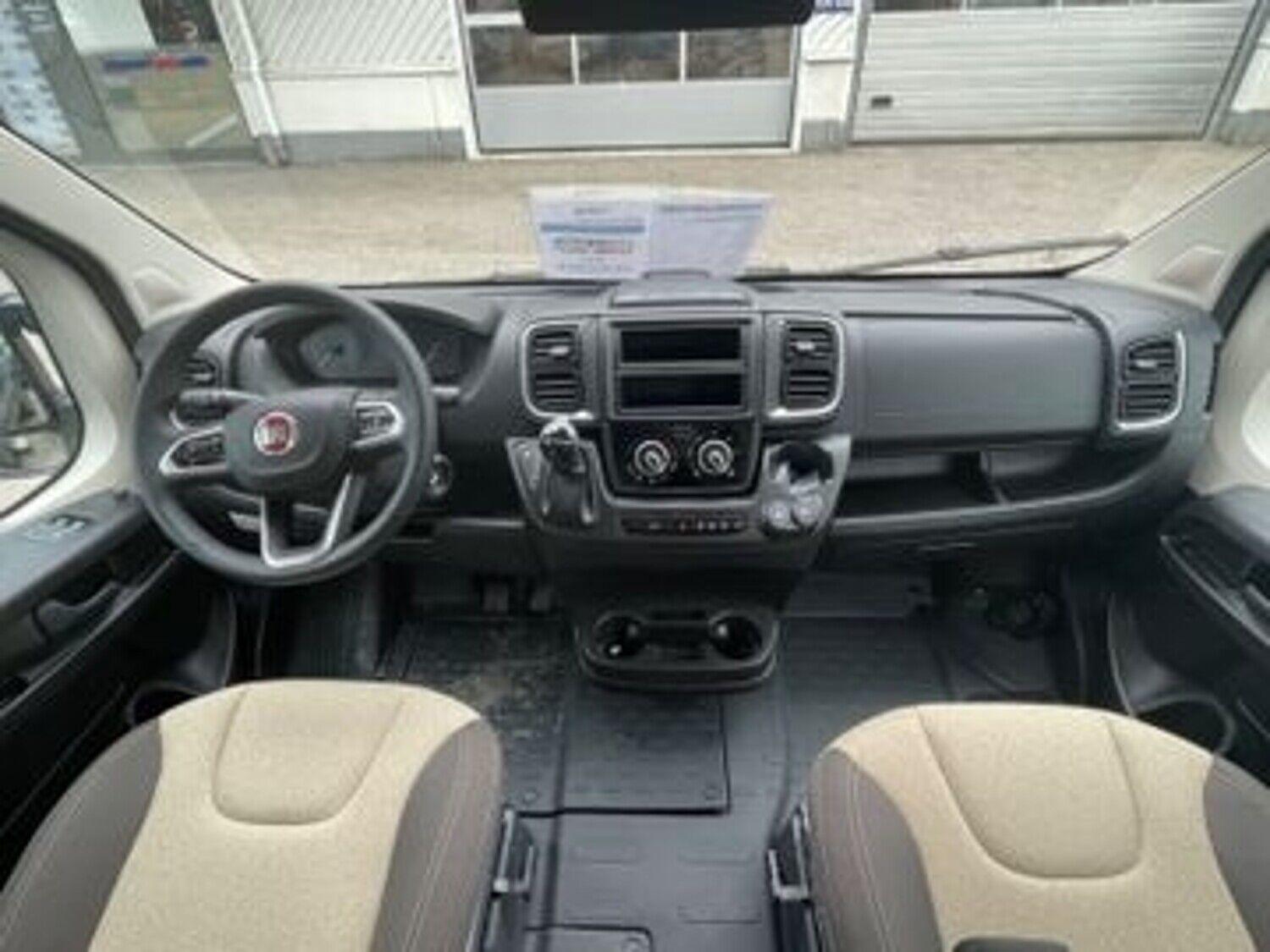 Wohnmobil Roadcar Roadcar 540 R 540 mit 4 Sitzen und 4 Schlafplätzen