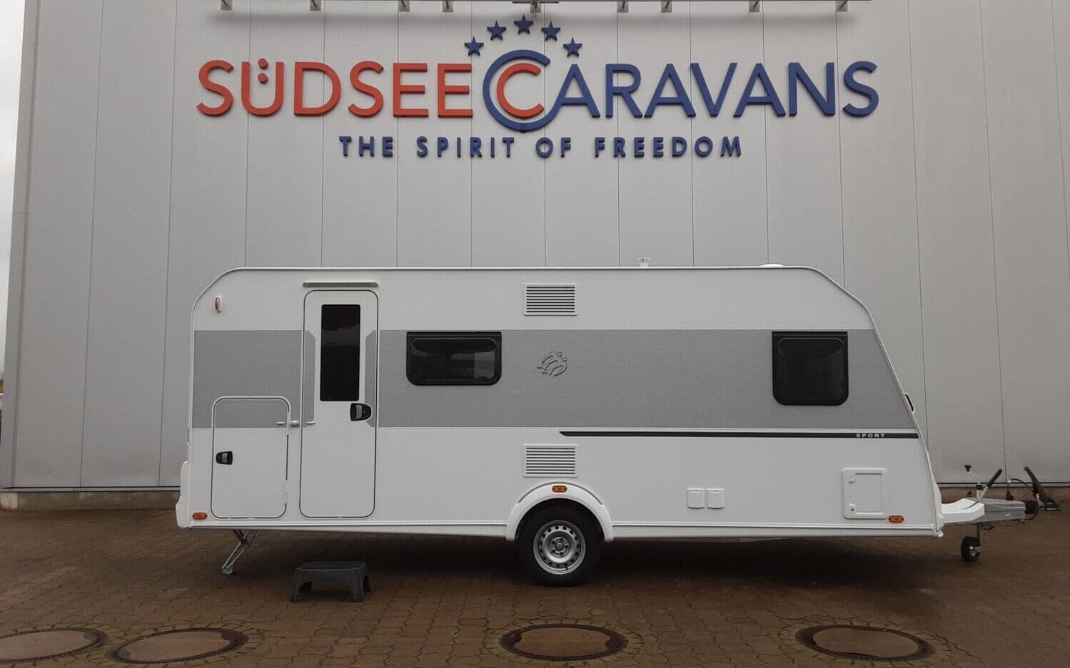 Wohnwagen Knaus Sport 540 FDK bei Südsee-Camp, Gottfried & Per Thiele OHG Wohnwagen Knaus 540 FDK Sport mit 4 Schlafplätzen