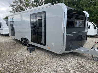 Adria Astella 704 HP