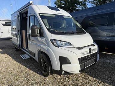 Adria Twin Select 600 SPB Family