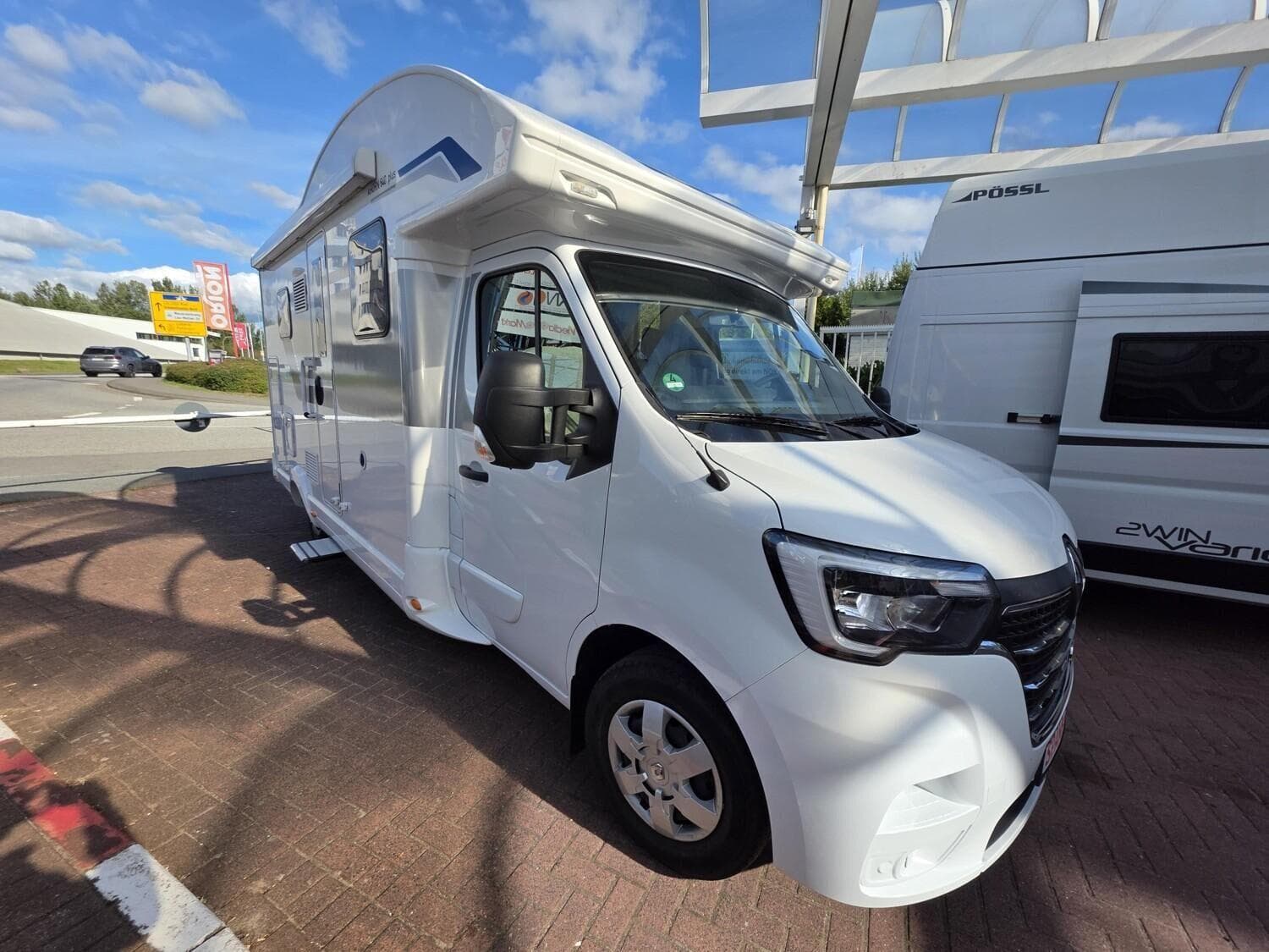 Wohnmobil Ahorn Camp T 640 mit 4 Sitzen bei Caravanpark Spann...an GmbH Wohnmobil Renault Master Ahorn T 640 Camp mit 4 Sitzen und 4 SchlafplÀtzen