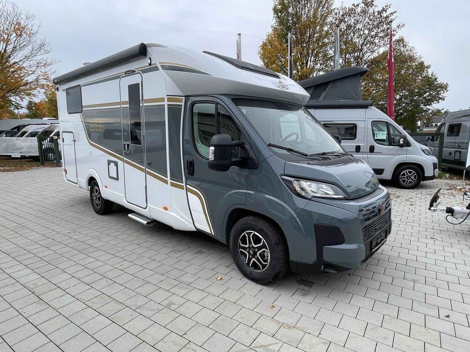 Wohnmobil Bürstner B66 TD 690 mit 4 Sitzen bei Caravantastic Straubing GmbH Wohnmobil Bürstner 690 B66 TD mit 4 Sitzen und 4 Schlafplätzen