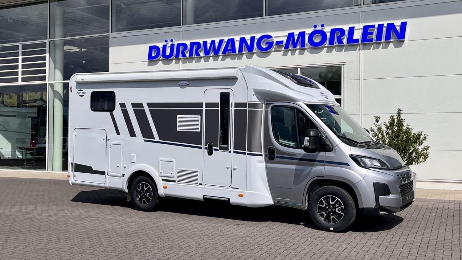 Wohnmobil Carado T 338 mit 4 Sitzen bei Dürrwang GmbH & Co. KG Caravan und Reisemobile Wohnmobil Fiat Ducato Carado 338 T mit 4 Sitzen und 4 Schlafplätzen