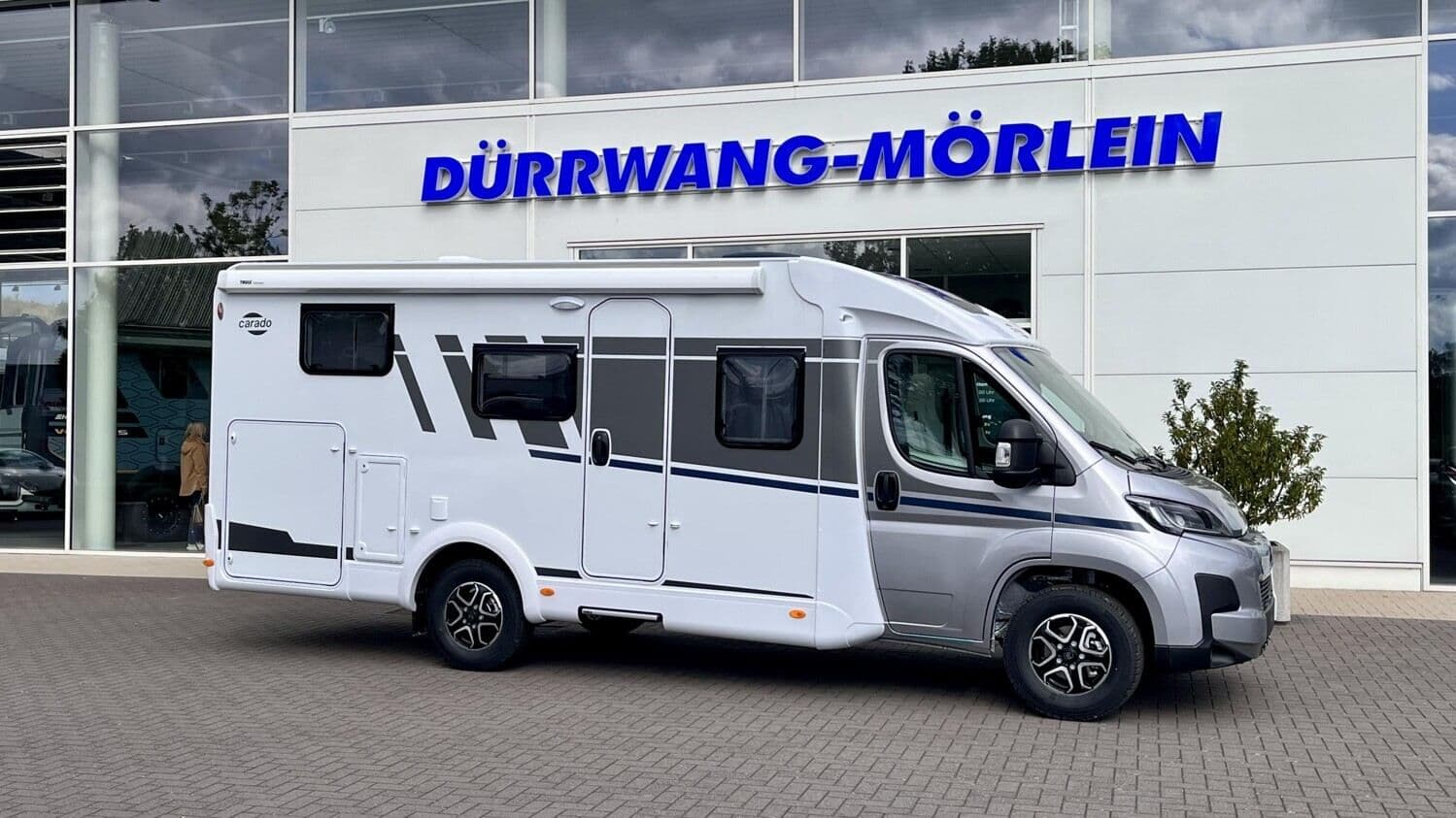 Wohnmobil Carado V 347 mit 4 Sitzen bei Dürrwang GmbH & Co. KG Caravan und Reisemobile Wohnmobil Citroen Jumper Carado 347 V mit 4 Sitzen und 2 Schlafplätzen