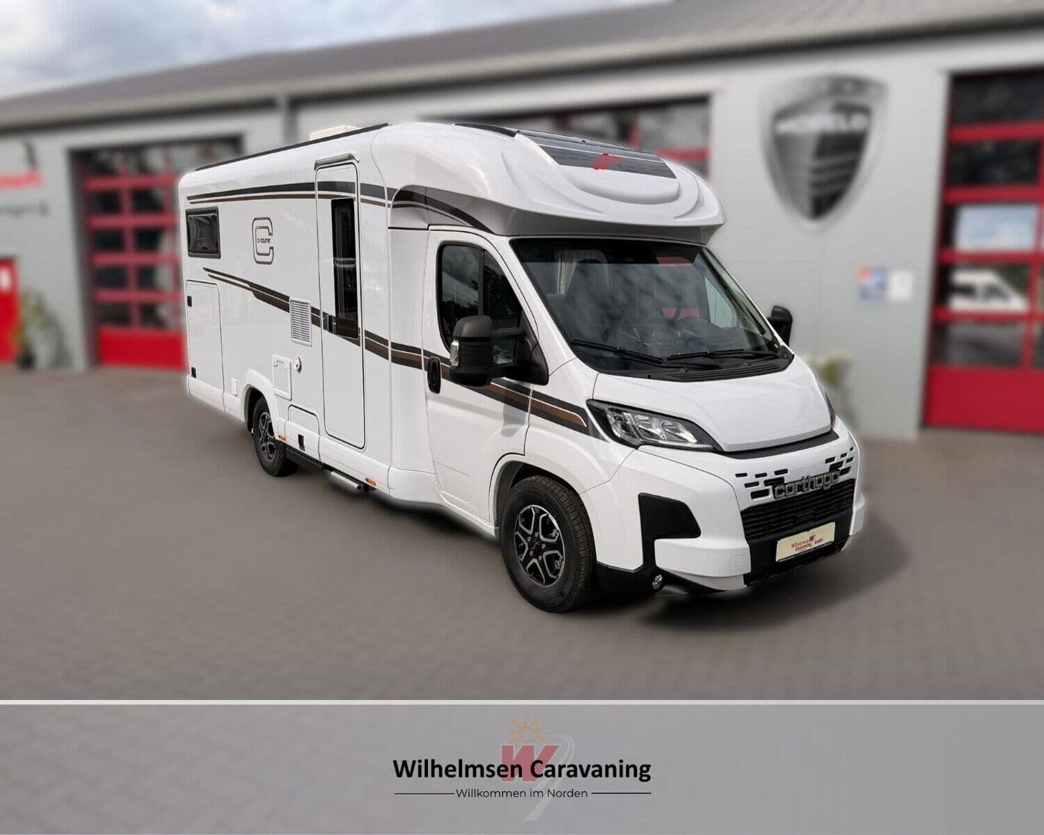 Wohnmobil Carthago C1-tourer T 145 RB LE comfort mit 4 Sitzen bei Wilhelmsen Caravaning GmbH Wohnmobil Fiat Ducato Carthago 145 RB LE comfort C1-tourer T mit 4 Sitzen und 2 Schlafplätzen