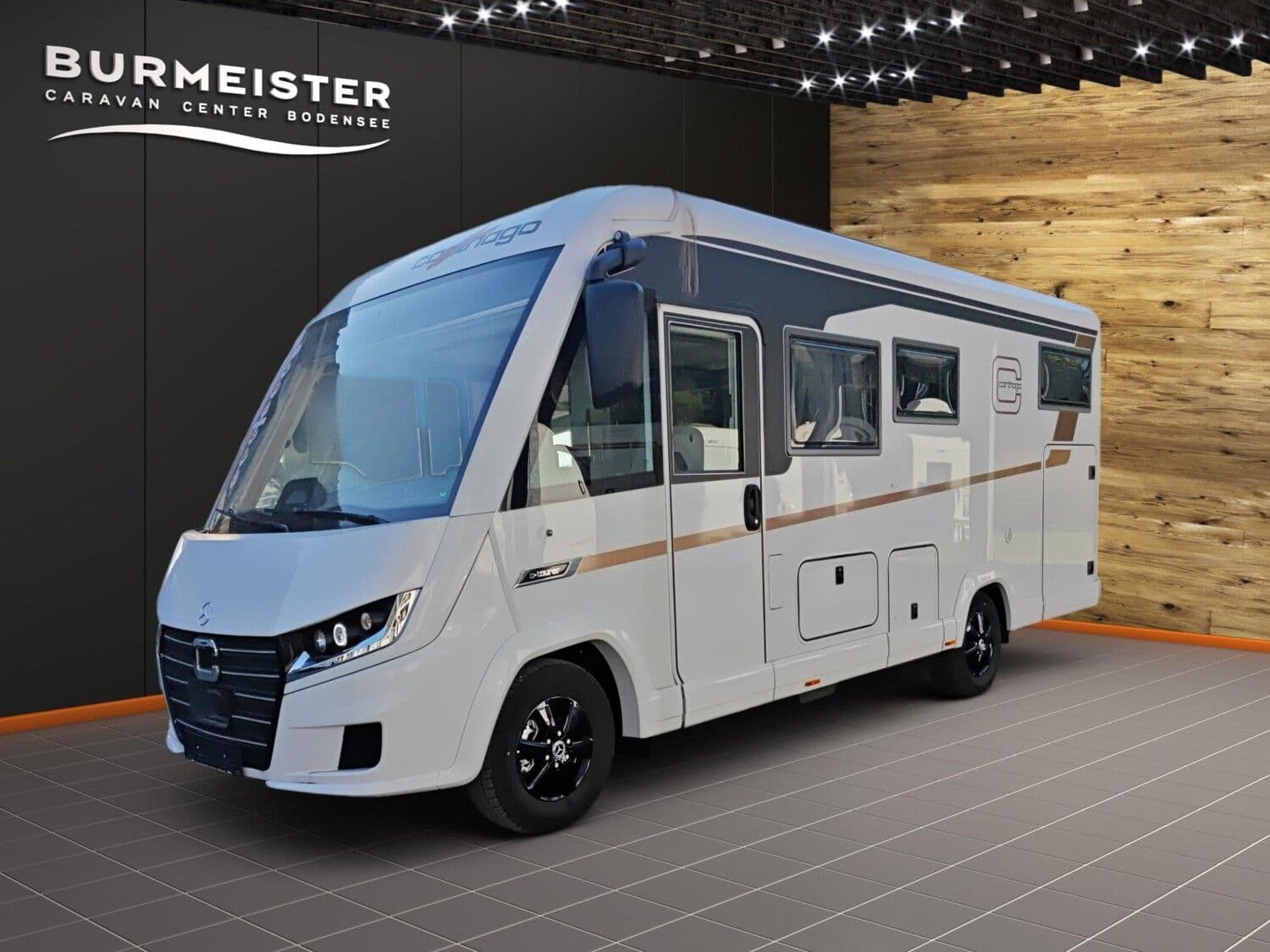 Wohnmobil Carthago C2-tourer I 145 RB LE comfort mit 4 Sitzen bei Burmeister Caravan Center GmbH Wohnmobil Mercedes Sprinter Carthago 145 RB LE comfort C2-tourer I mit 4 Sitzen und 4 Schlafplätzen