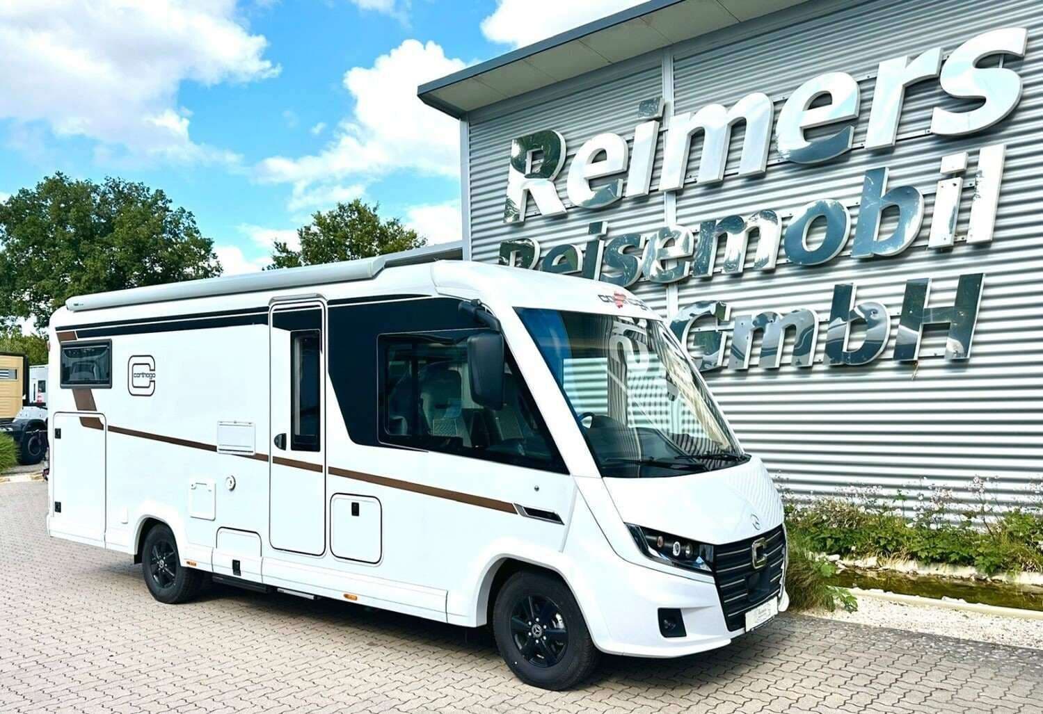 Wohnmobil Carthago C2-tourer I 147 RB LE L comfort mit 4 Sitzen bei Reimers Reisemobil GmbH Wohnmobil Mercedes Sprinter Carthago 147 RB LE L comfort C2-tourer I mit 4 Sitzen und 4 Schlafplätzen