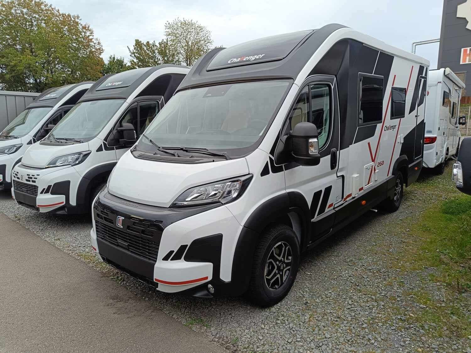 Wohnmobil Challenger X Open Edition X260 mit 4 Sitzen bei Dietle GmbH Wohnmobil Fiat Ducato Challenger X260 X Open Edition mit 4 Sitzen und 2 Schlafplätzen