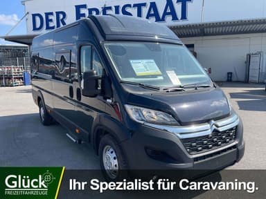 Clever Runner Van