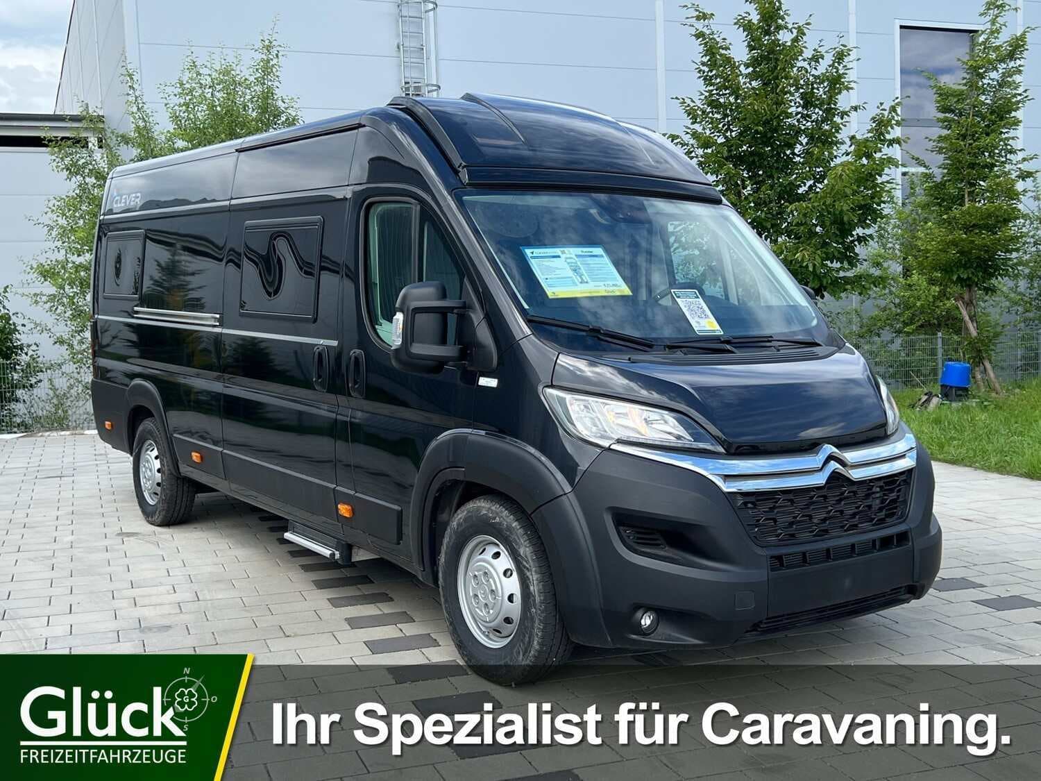Wohnmobil Clever Runner Van mit 4 Sitzen bei Glück Freizeit GmbH Wohnmobil Clever Van Runner mit 4 Sitzen und 3 Schlafplätzen