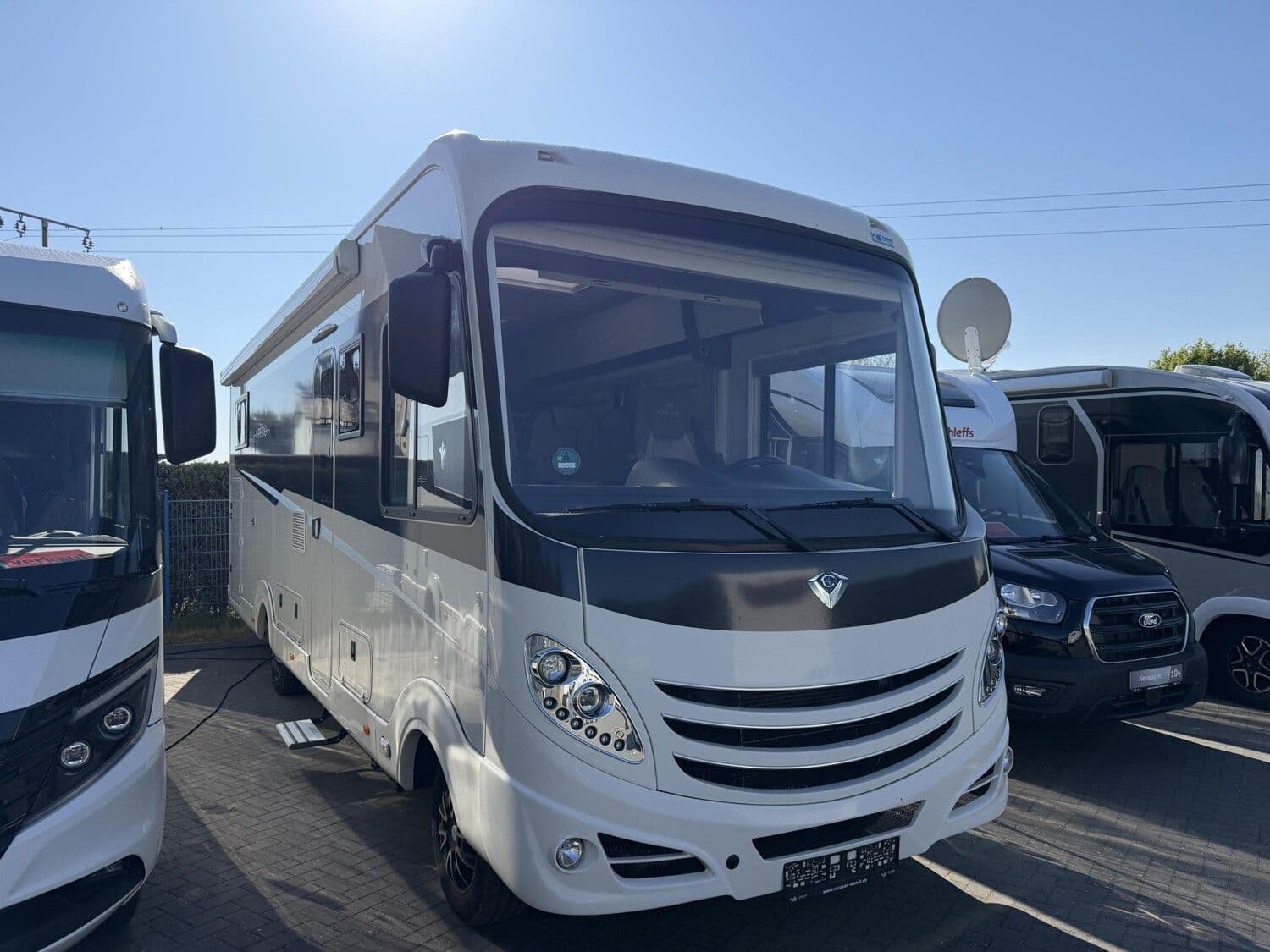 Wohnmobil Concorde Credo 840 L mit 4 Sitzen bei Caravan-Wendt GmbH & Co. KG Wohnmobil Iveco Daily Concorde 840 L Credo mit 4 Sitzen und 2 Schlafplätzen