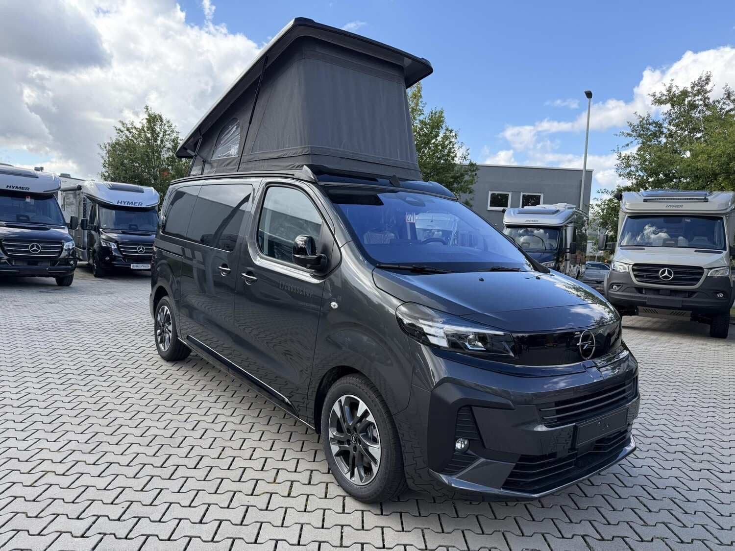 Wohnmobil Crosscamp EXPLR 5.0 F Opel mit 4 Sitzen bei Wohnmobile United Wohnmobil Opel Vivaro Crosscamp 5.0 F Opel EXPLR mit 4 Sitzen und 4 SchlafplÀtzen