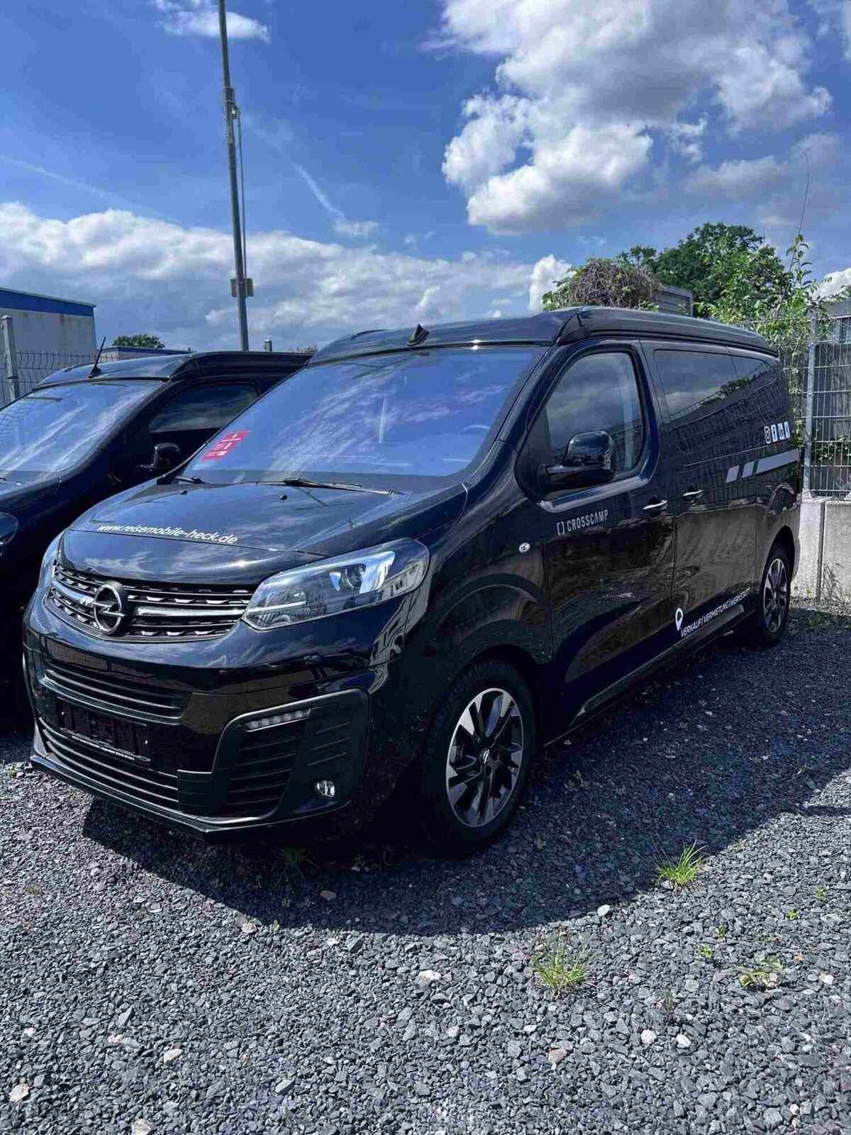 Wohnmobil Crosscamp Opel Lite mit 4 Sitzen bei HECK Caravan und Reisemobile GmbH & Co. KG Wohnmobil Opel Zafira Life Crosscamp Lite Opel mit 4 Sitzen und 4 Schlafplätzen
